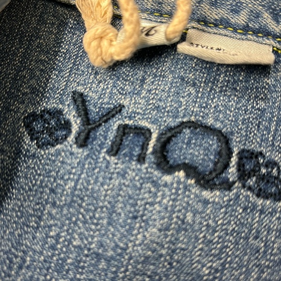 NWT - YNQ - Distressed Crop/Cropped Jean Jacket - Sz M - Picture 11 of 16